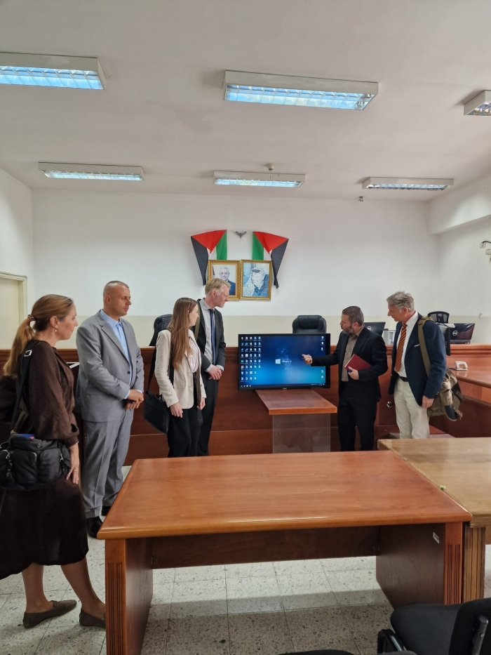 Exchanging best practices to enhance the work of Palestinian courts